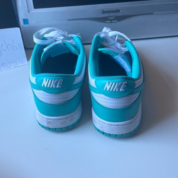 Nike Dunks ‘Clear Jade’ - Picture 5 of 7